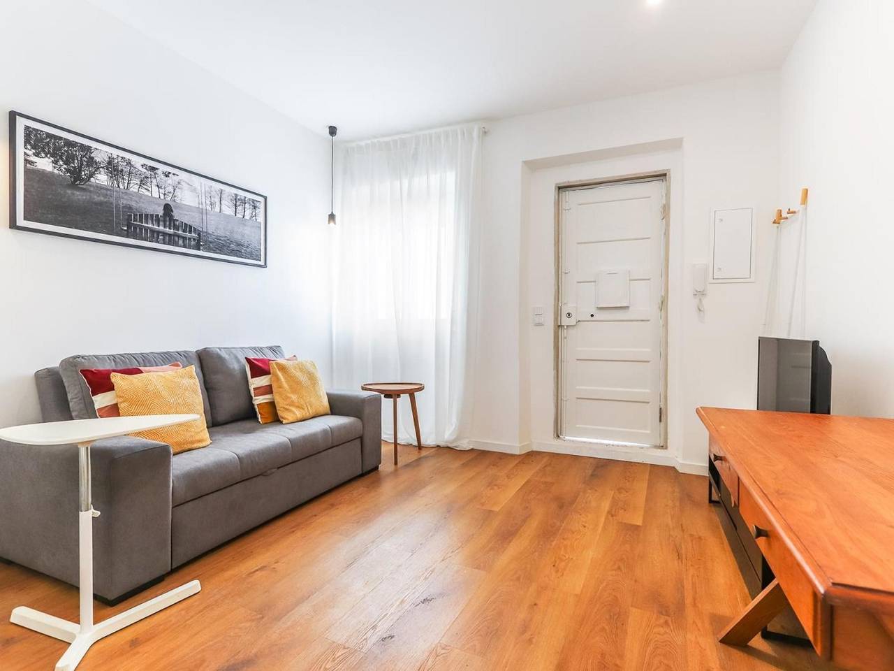 Entire apartment, Vita Portucale | Bright Campo Ourique w/ Terrace in Lisbon, Costa de Lisboa