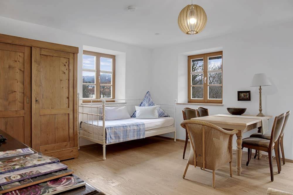 Ganze Wohnung, Charmante Ferienwohnung \"Ferienwohnung Birke\" mit Bergblick, Wlan in Bad Tölz, Tölzer Land