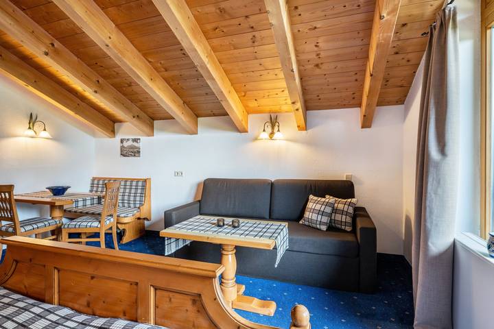 Ganzes Studio, Studio Gästehaus Tanneck – Nr 7 mit Bergblick, geteilter Sauna & Hallenbad in Reit im Winkl, Bayerische Alpen