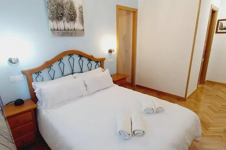 Apartamento de vacaciones para 7 personas, con balcón y piscina - 1