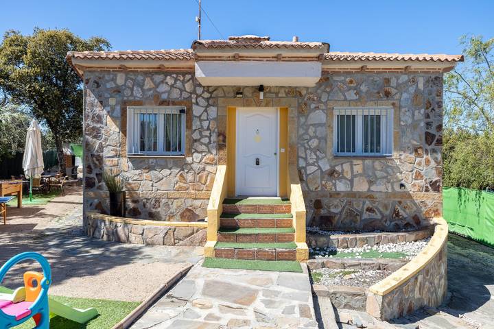 Casa rural con piscina para 7 personas, con Jardín en Sierra de Guadarrama - 2