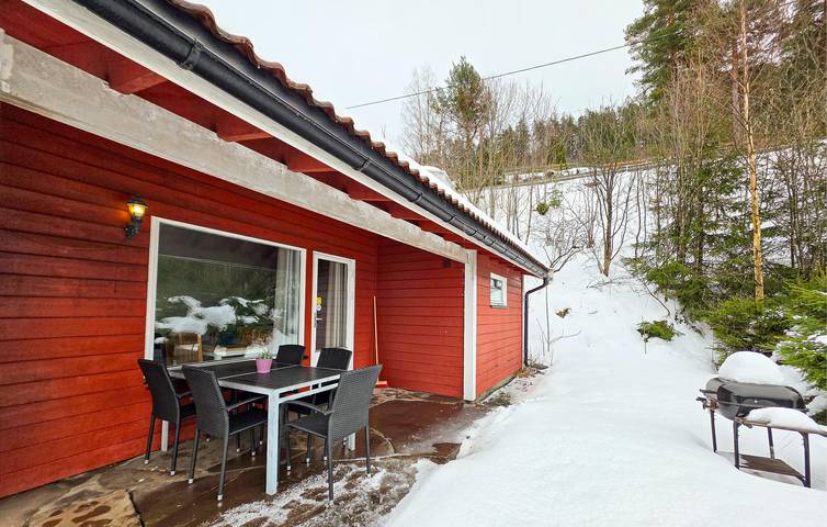Ferienhaus für 5 Personen mit Terrasse in Hole, Tyrifjorden