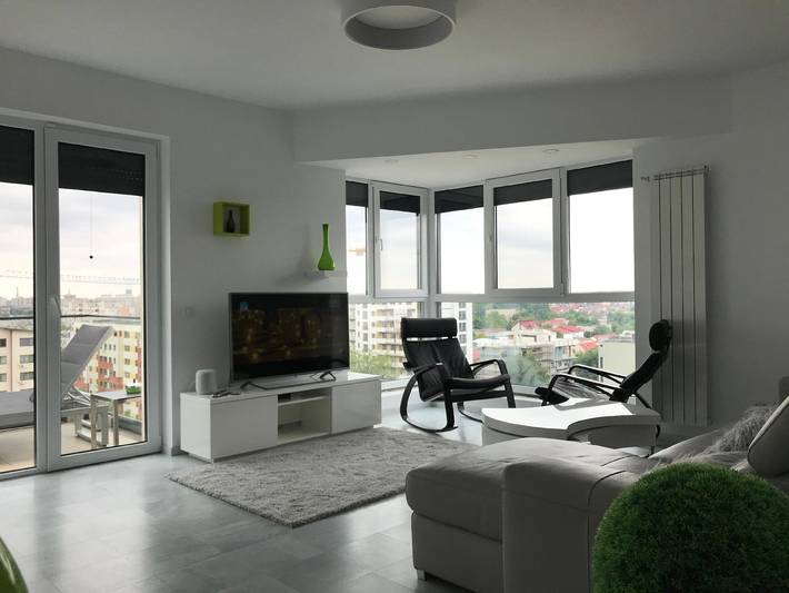 Gîte pour 4 personnes, avec balcon ainsi que jardin et piscine, animaux acceptés à Bucarest - 2