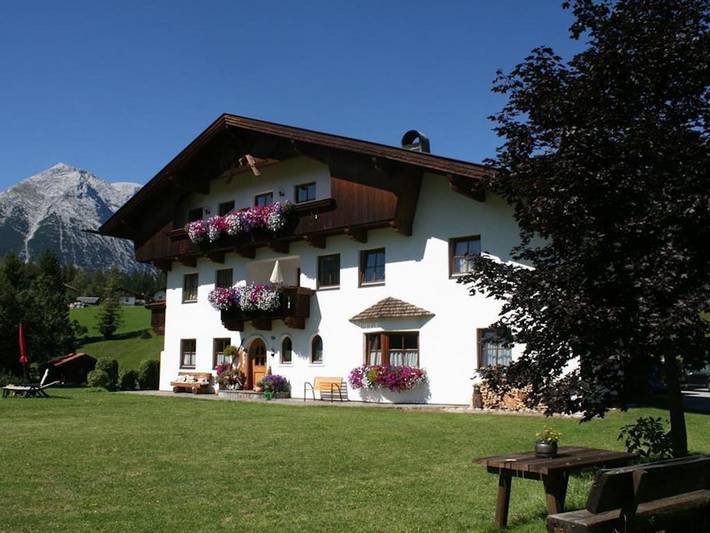 Ferienwohnung für 4 Personen, mit Balkon und Garten, kinderfreundlich in Leutasch - 3