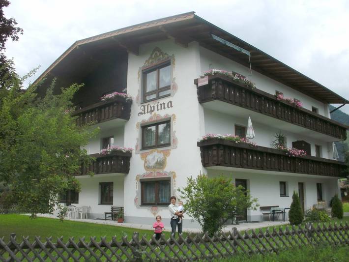 Gîte pour 5 personnes, avec balcon et jardin, adapté aux familles à Walchsee - 2