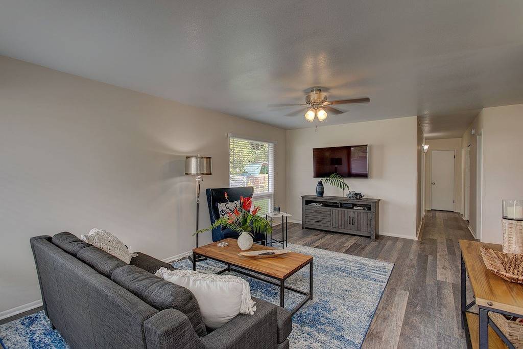 Willkommen bei Hilo Hale Kaumana! Minuten von der Innenstadt von Hilo. Schlaf 6 in Hilo, North Hilo