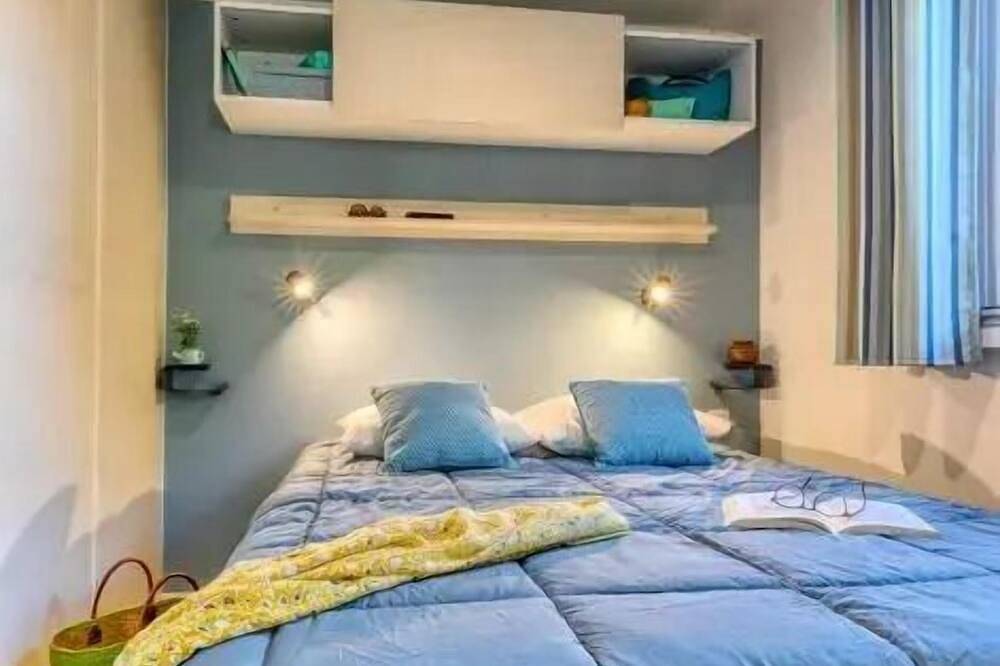 Mobil-home Confort - 3 chambres - Grande terrasse - 34m² 6 personnes in Ploemeur, Côte des Mégalithes