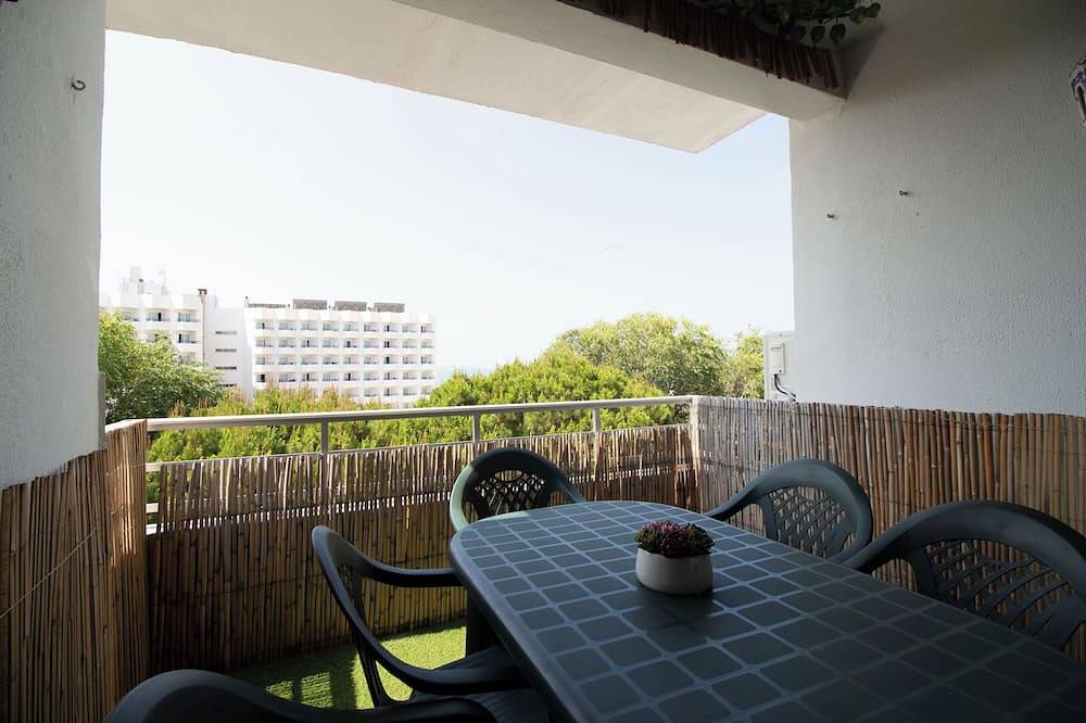 Apartamento entero, Lightbooking Nacita terraza a metros de la playa in Valdelagrana, El Puerto de Santa María