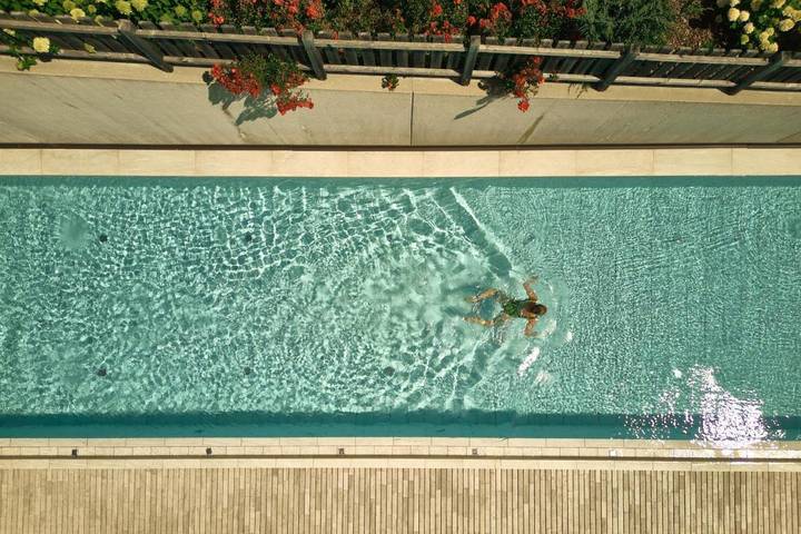 Aparthotel para 6 personas, con sauna y piscina además de vistas y jardín - 1