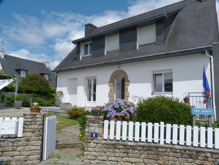 Location de vacances pour 2 personnes, avec Terrasse ainsi que Jardin et Vue à Trégourez - 4