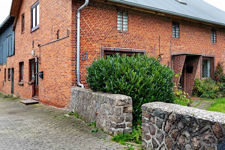 Ferienwohnung für 7 Personen, mit Garten in Hamdorf