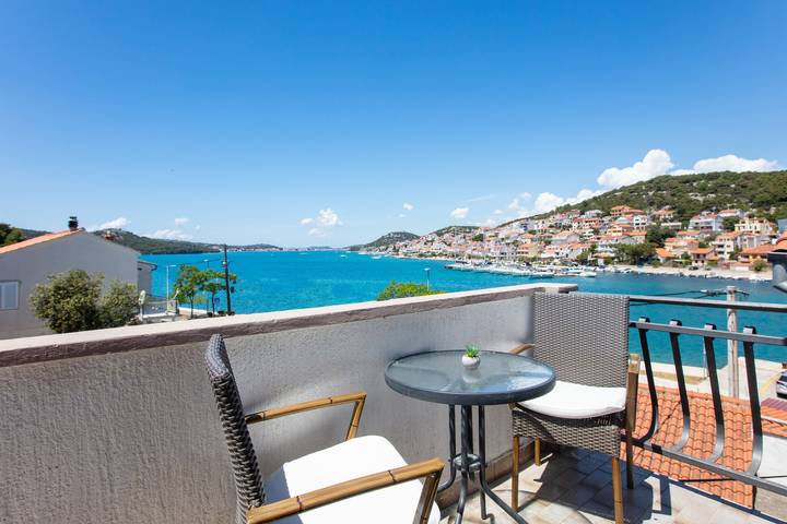 Ferienwohnung für 3 Personen, mit Balkon/Terrasse auf Murter