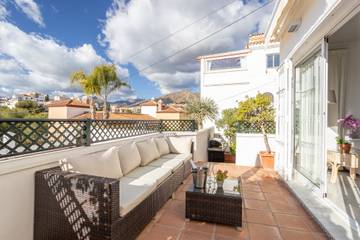 Villa voor 10 Personen in Playa de Burriana, Nerja, Afbeelding 3