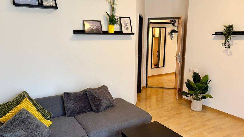 Ganze Wohnung, Ferienwohnung 'Tux' mit Bergblick, Garten, Terrasse und Wlan in Mayrhofen, Zillertaler Alpen