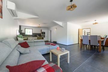 Villa pour 4 Personnes dans Ménerbes, Parc naturel régional du Luberon, Photo 3