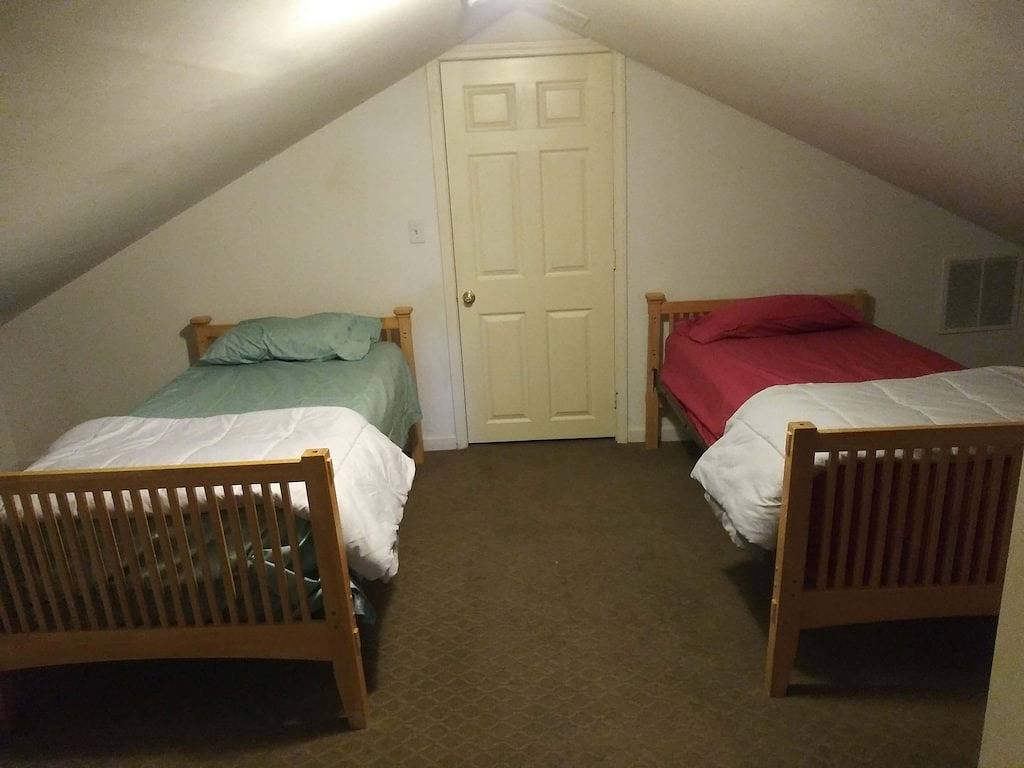 Ganze Wohnung, Cityplex # 2 2bed-2bath 2nd Floor Apt. in New Albany, Indiana