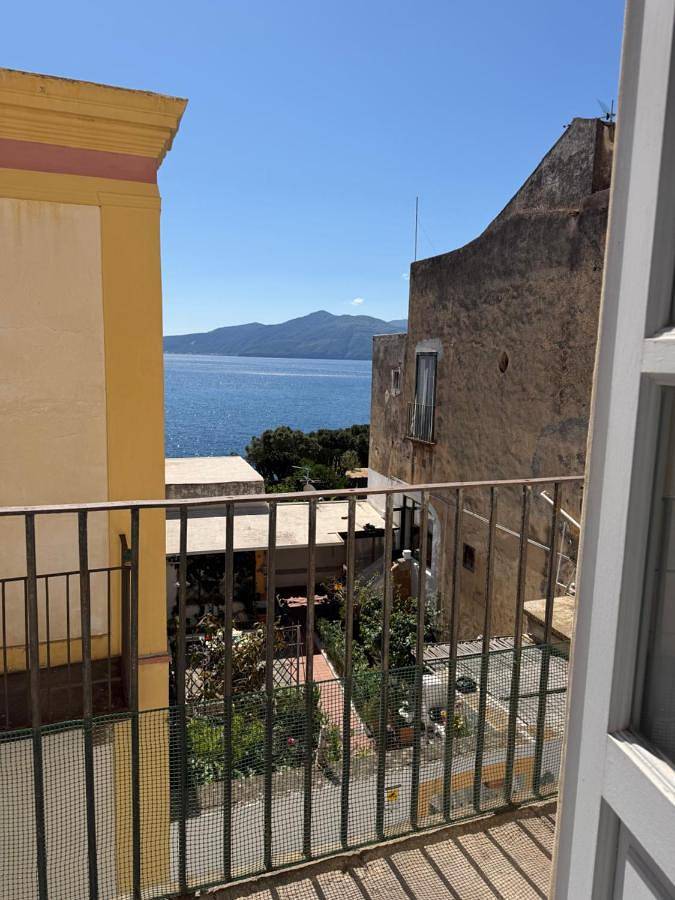 Appartamento per 2 persone, con Balcone e Panorama a Santa Marina Salina
