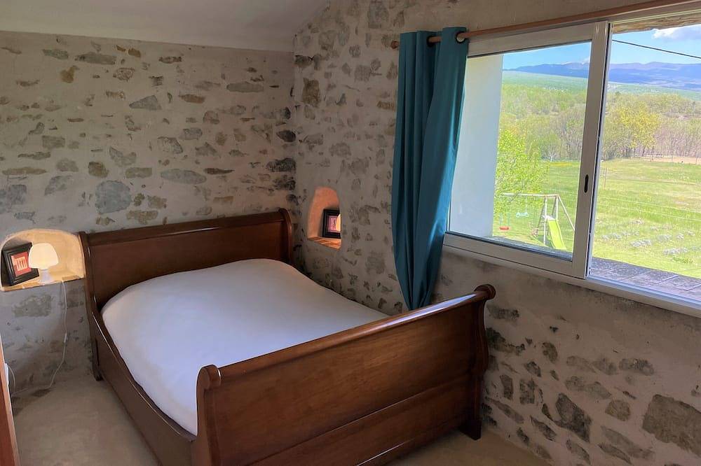 Le gîte d'Agathe en Luberon, vivre une expérience en pleine nature ! in Limans, Parc naturel régional du Luberon