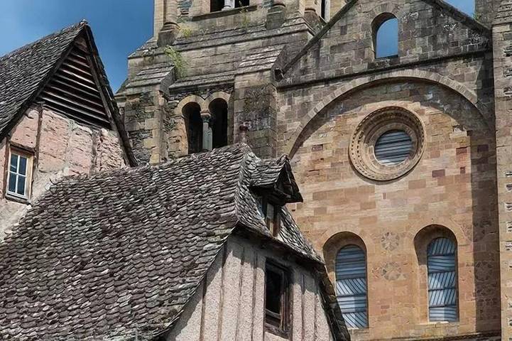 Gîte pour 6 personnes, avec piscine et terrasse à Sauveterre-de-Rouergue - 4