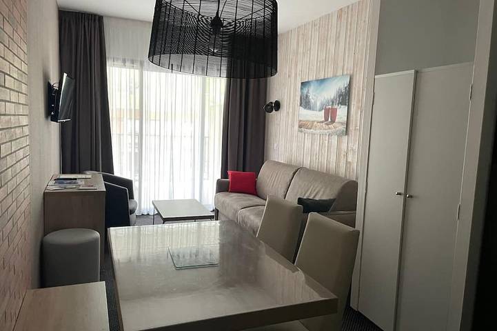 Apartamento entero, Gourette: Estudio acogedor 4 pers, piscina, se aceptan mascotas in Gourette, Eaux-Bonnes