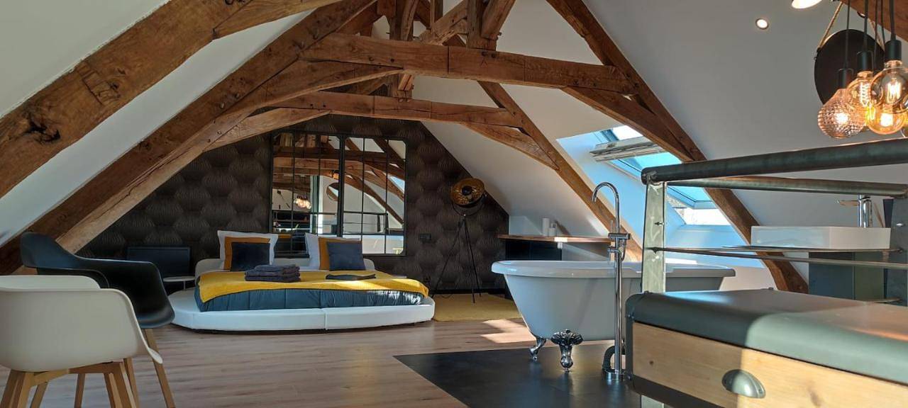 Appartement entier, One-Bedroom Apartment in Martigné-Ferchaud, Fougères-Vitré