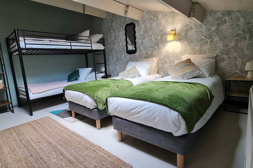 Le spacieux loft Siec a 10 min a pied des plages de Trélévern. in Trélévern, Côte de Granit Rose
