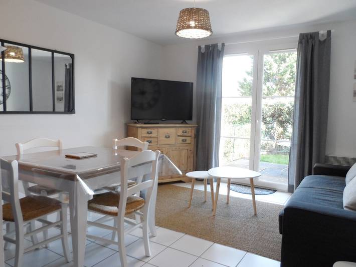 Ferme pour 4 personnes, avec Balcon et Terrasse ainsi que Jardin et Piscine dans le Calvados