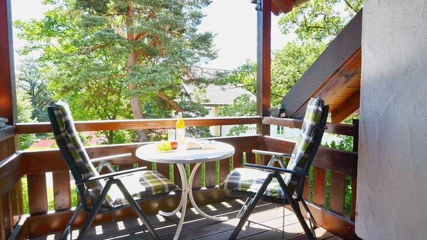 Ferienwohnung für 4 Personen, mit Balkon und Sauna, kinderfreundlich in Chieming