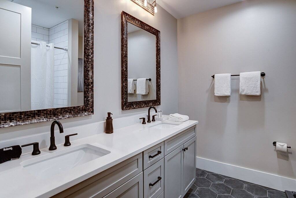 Ganze Wohnung, Large 3 bedroom 3.5 Bath Downtown Condo in Blue Ridge Parkway, Asheville