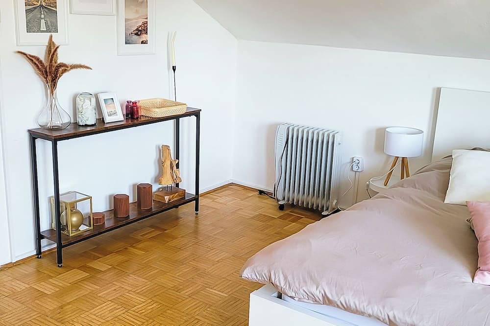 Ganze Wohnung, Dg R Helle 40m² 2-zimmer Wohnung Nähe Salzburg in Freilassing, Rupertiwinkel
