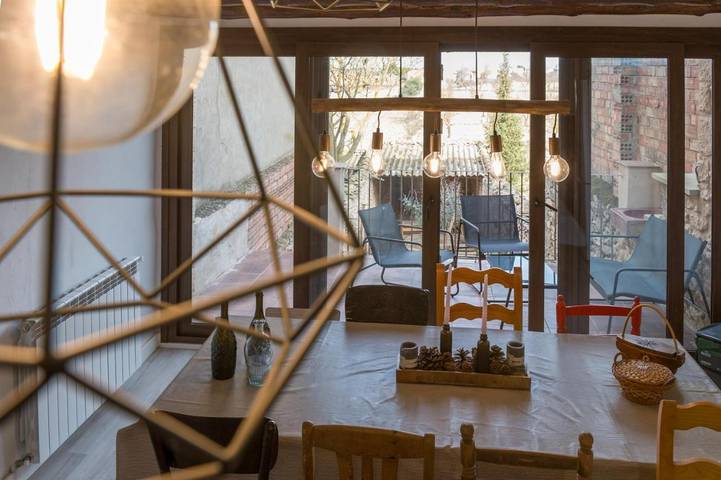 Casa rural para 9 personas, con terraza y jardín, Se admiten mascotas en Segría - 3