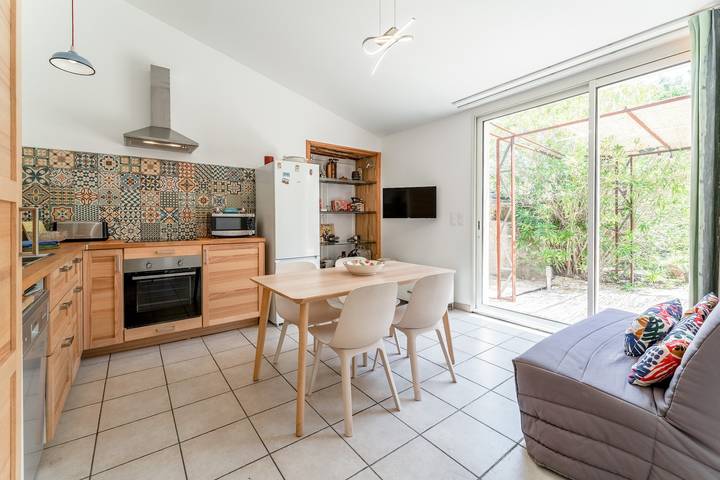 Gîte pour 6 personnes, avec jardin à Entrechaux - 3