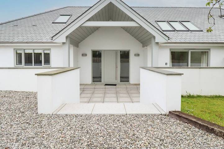 Ferienhaus für 10 Personen, mit Whirlpool und Garten - 1