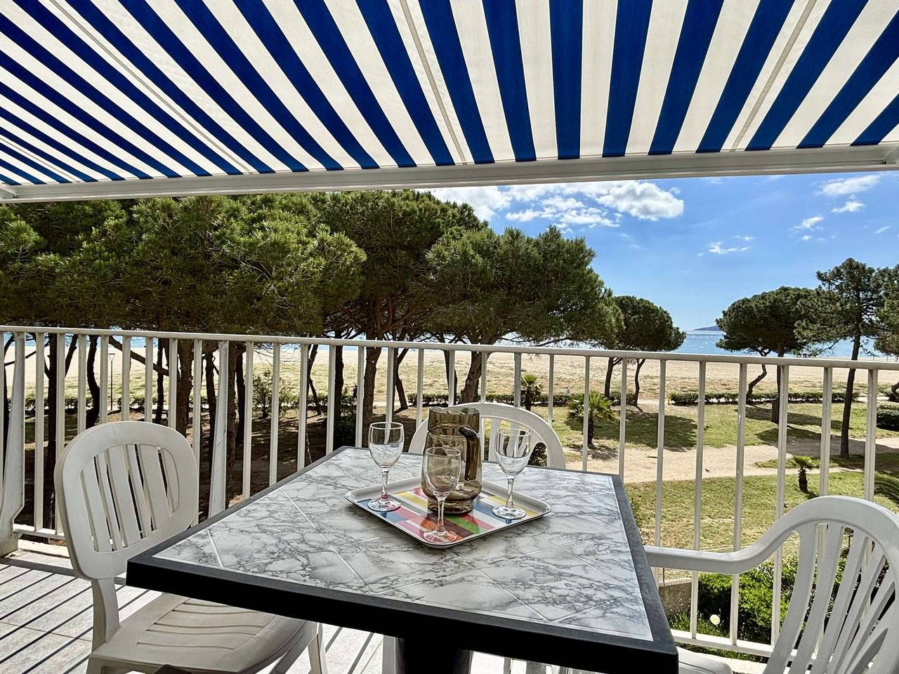 Appartement entier, Appartement 2 Pièces, Animaux admis, Face à la Mer in Côte Vermeille, Argelès-sur-Mer
