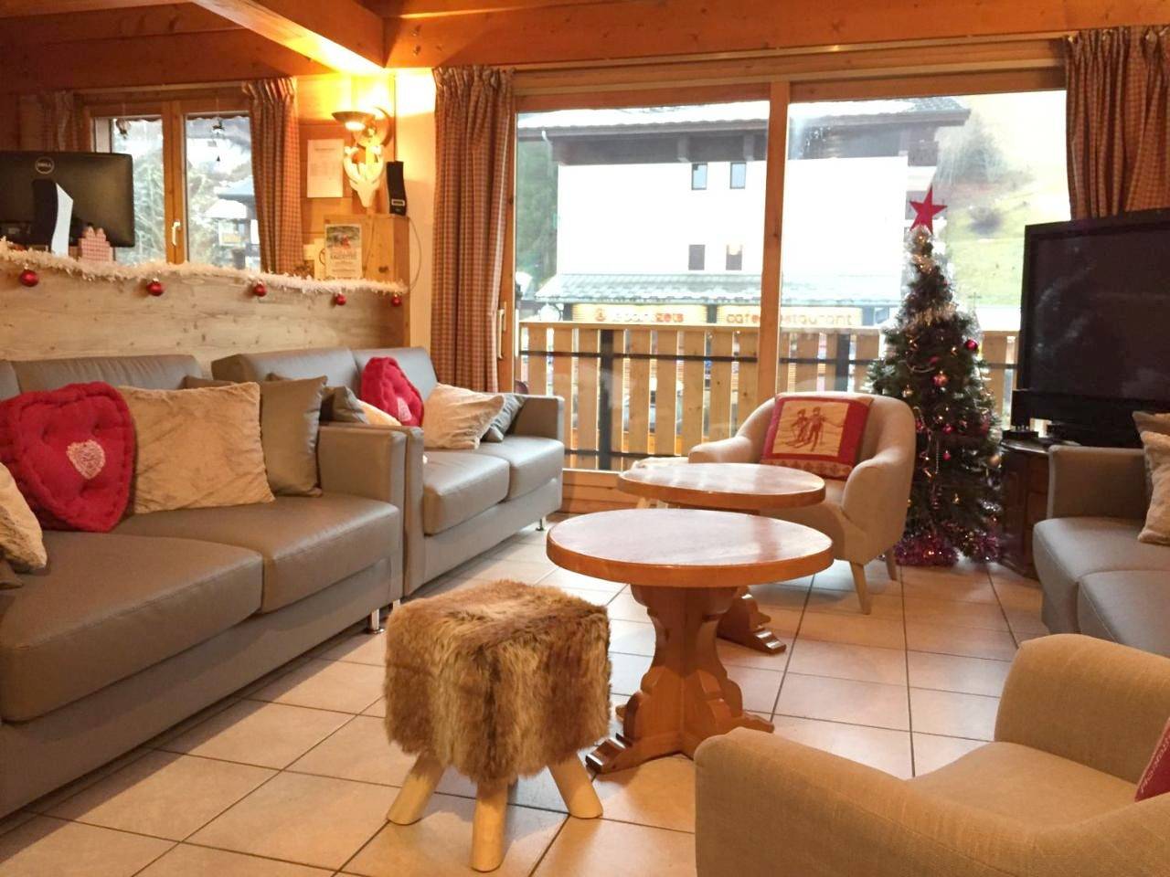 Chalet Hôtel Aiguille Blanche Logis in Les Gets, Les Portes du Soleil