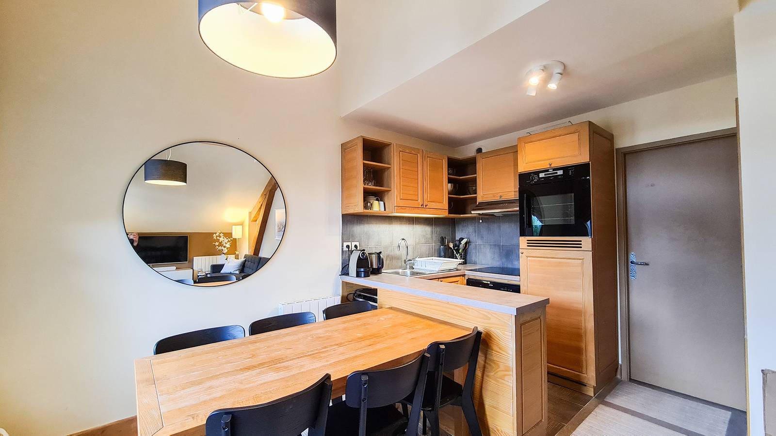 Geheel vakantieappartement, Appartement confortable · Accès direct aux pistes · Piscine · Spa · Wifi gratuit et illimité  (Fl-Eos520) in Flaine, Arâches-la-Frasse