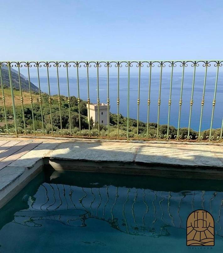 Location de vacances pour 4 personnes, avec jardin ainsi que vue et piscine à Morsiglia - 2