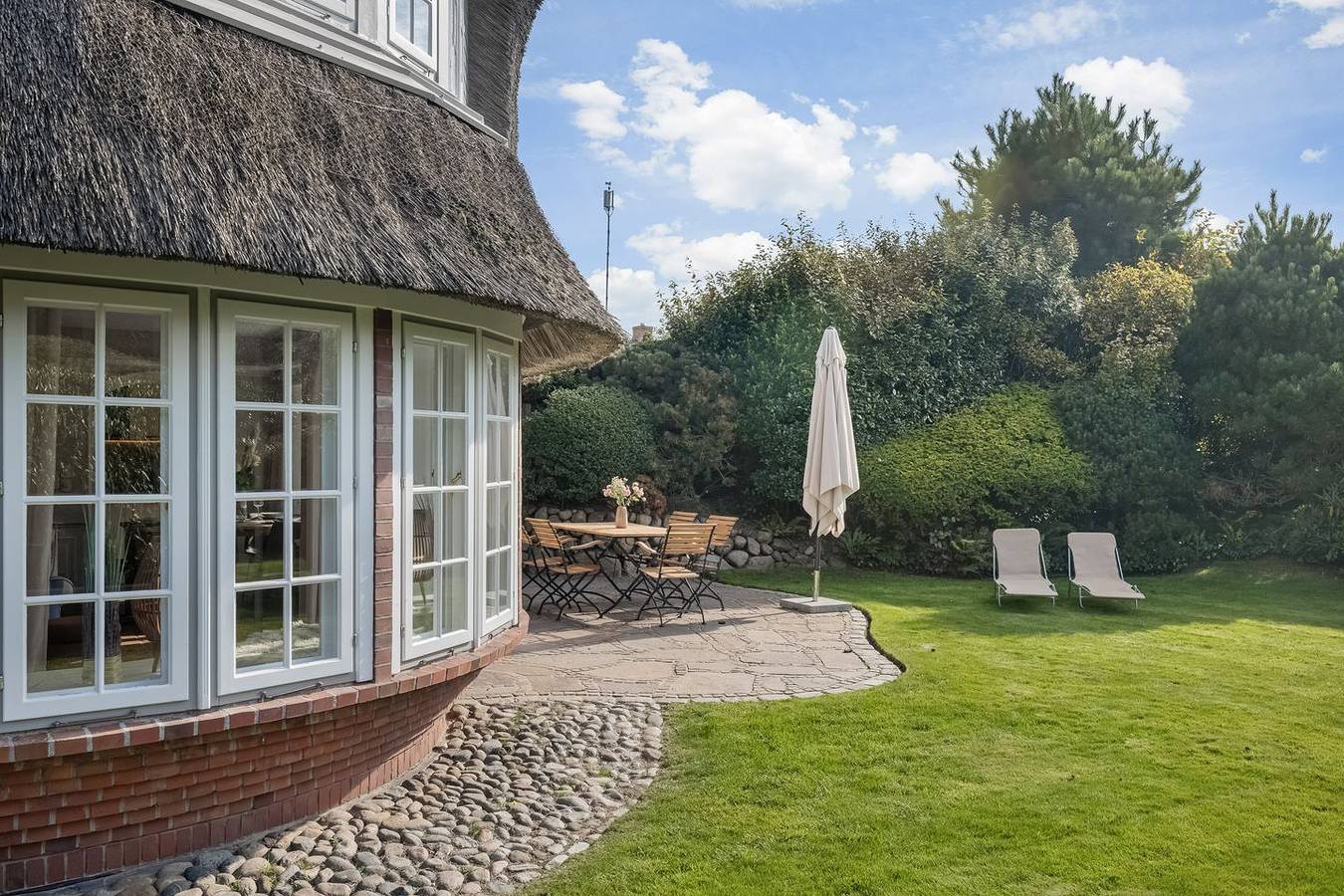 Exklusives 5 Sterne Reetdachhaus für 5 Pers. mit Sauna, Kamin, Garten, Pkw-Stellplatz. in Kampen (Sylt), Sylt