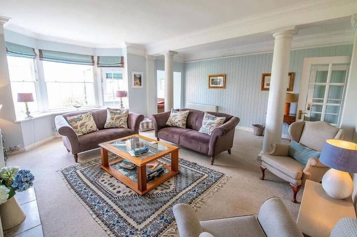 Cottage for 8 people, with Balcony and Garden in Rye