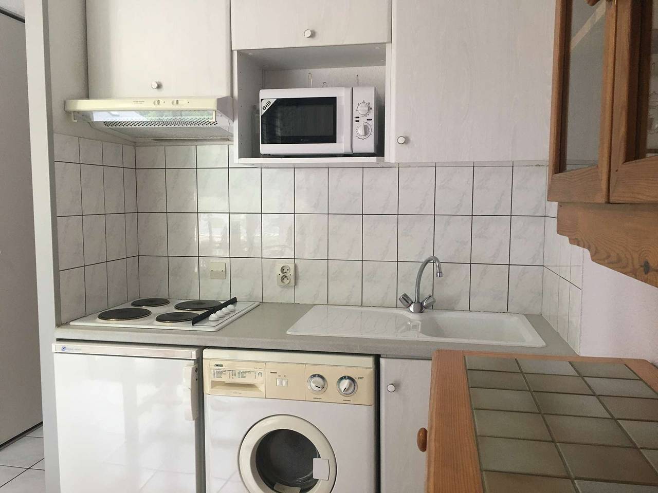 Estudio entero, Estudio con cabina, balcón y parking en Luz-Saint-Sauveur, cerca de 3 estaciones de esquí in Luz-Saint-Sauveur, Parque nacional de los Pirineos