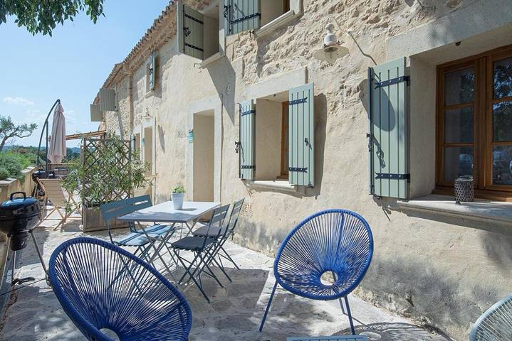 Location de vacances pour 2 personnes, avec vue et jardin ainsi que piscine et terrasse à Saze - 3