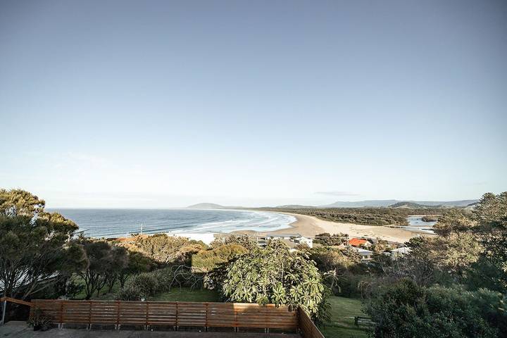 Holiday home for 9 people, with balcony and garden in Gerroa