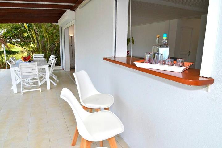 Location de vacances pour 6 personnes, avec piscine ainsi que terrasse et vue dans Plage du Grand Macabou - 4