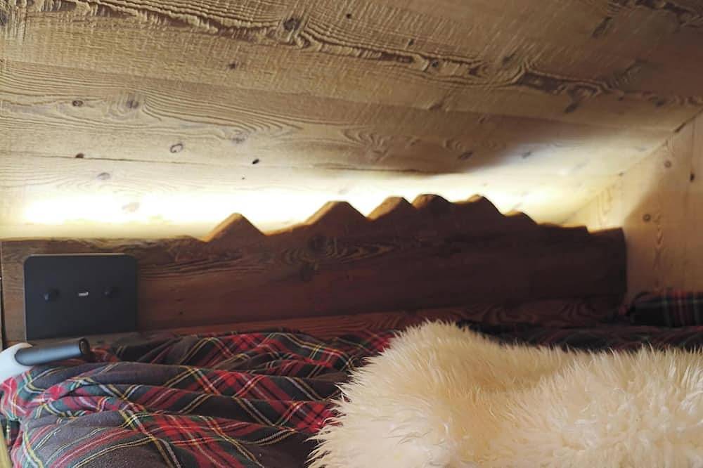 De Schoff, tiny walser cabin with breathtaking views in Alagna Valsesia, Wallisian Alps