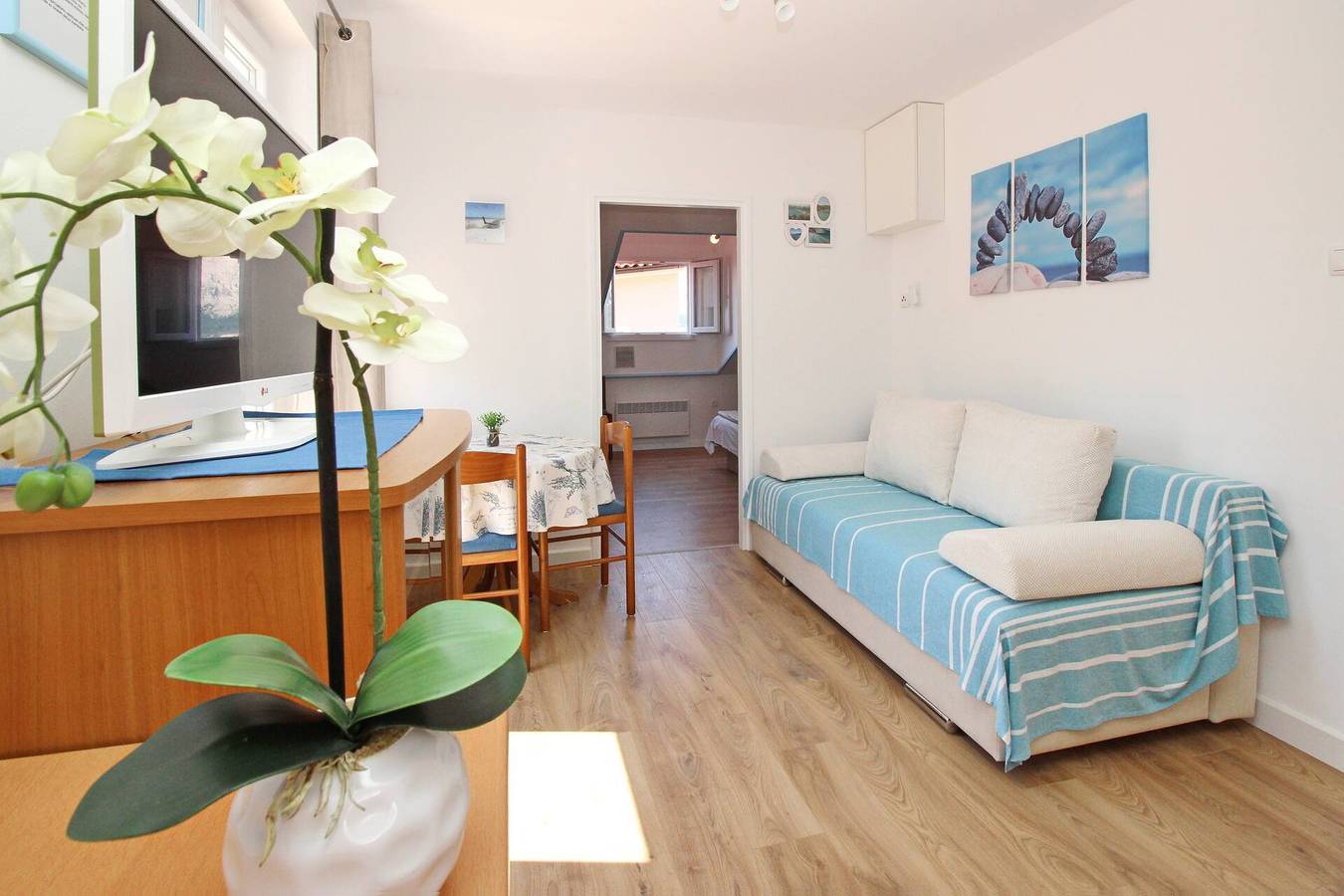 Appartement entier, Apartment Cubranic S. Senj - in Harbour, near the Sea in Baška, Krk