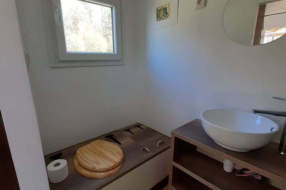 Nuit Insolite en Tiny House in Beulotte-Saint-Laurent, Parc naturel régional des Ballons des Vosges