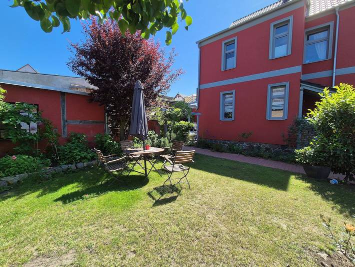 Ferienwohnung für 7 Personen, mit Terrasse und Garten