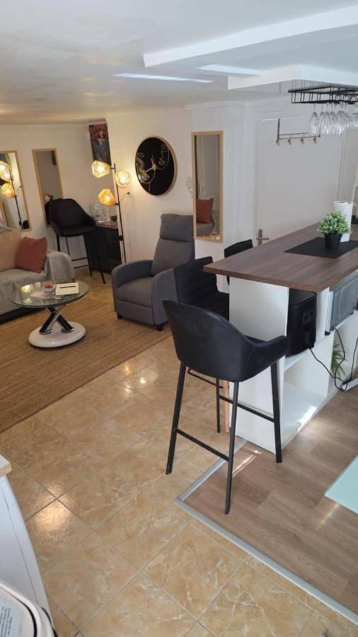 Gîte pour 3 personnes, avec jardin et piscine, animaux acceptés à La Ferté-Gaucher - 2