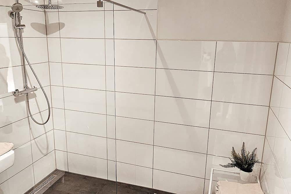 Ganze Wohnung, Moderne 50m² Wohnung mit Terrasse & Parkplatz in Witten, Ennepe-Ruhr-Kreis