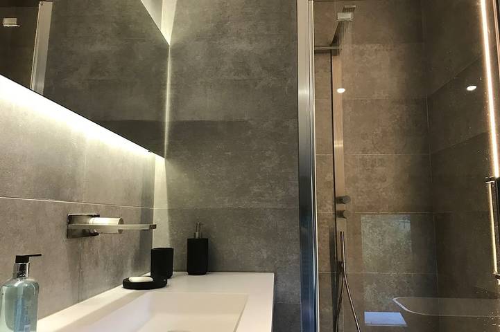 Confort, Tranquilité et Style avec piscine et jacuzzi in Allevard, Isère